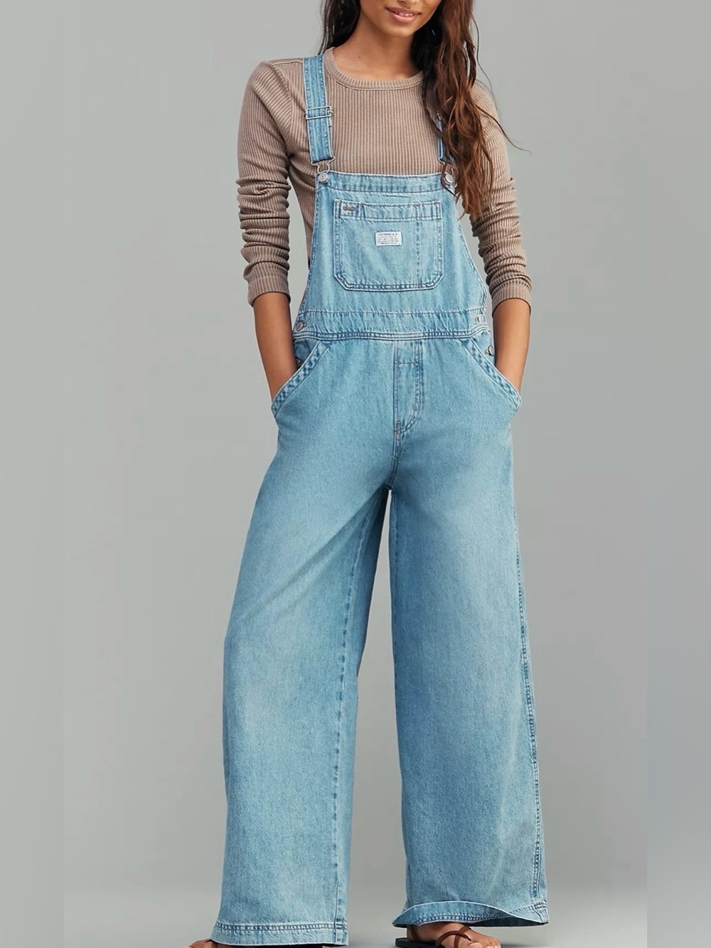 Levi’s Wide Leg Denim Overalls, Light Wash Blue, NWT, Women’s Size Small